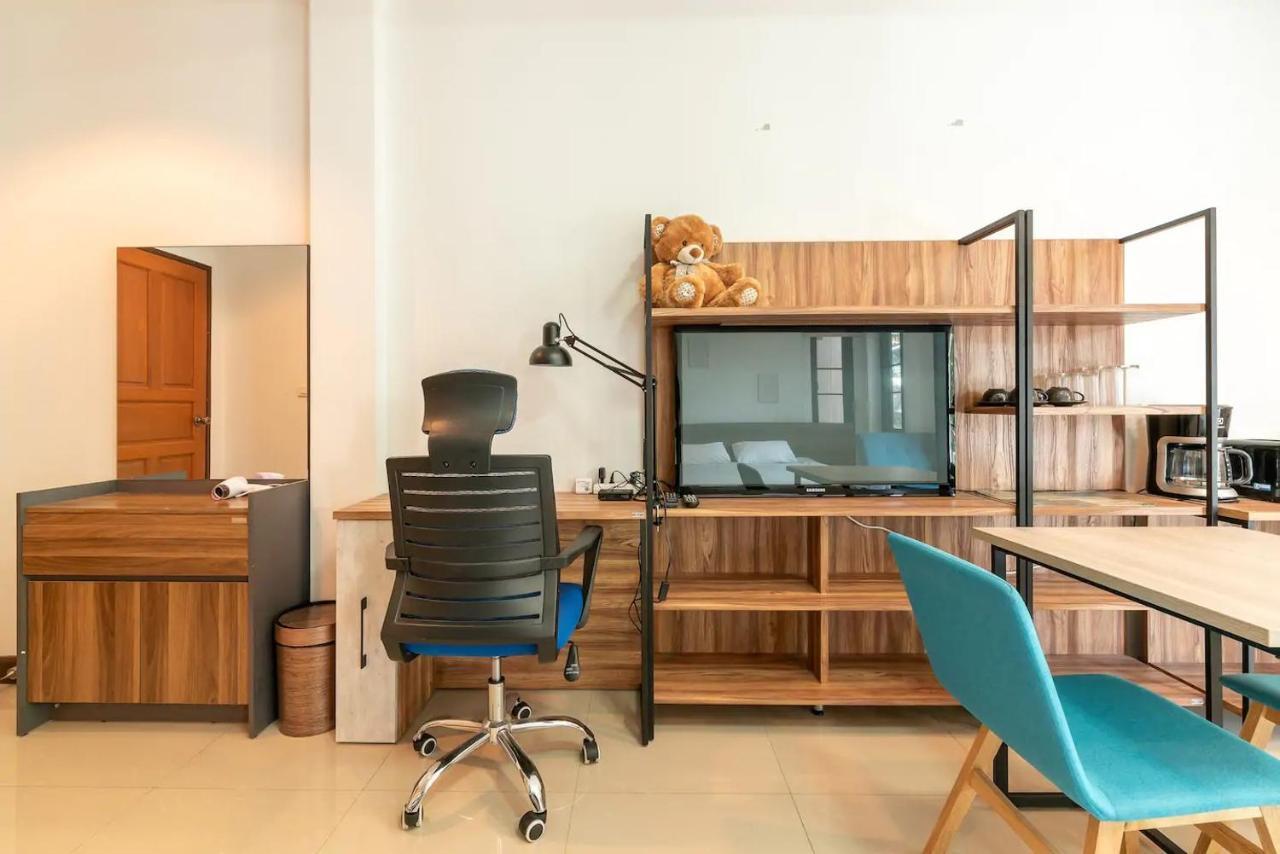 Loft Style Townhouse Near Old City Chiang Mai Buitenkant foto
